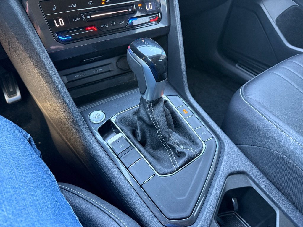 2024 Volkswagen Tiguan 2.0T SE R-Line Black