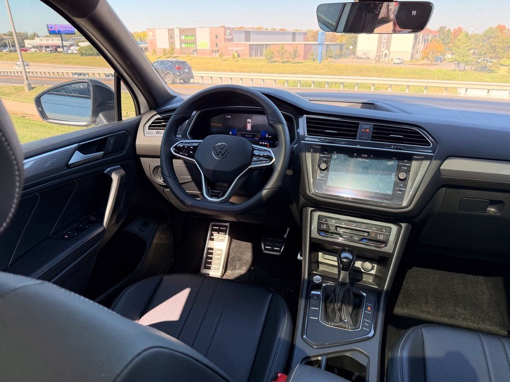2024 Volkswagen Tiguan 2.0T SE R-Line Black