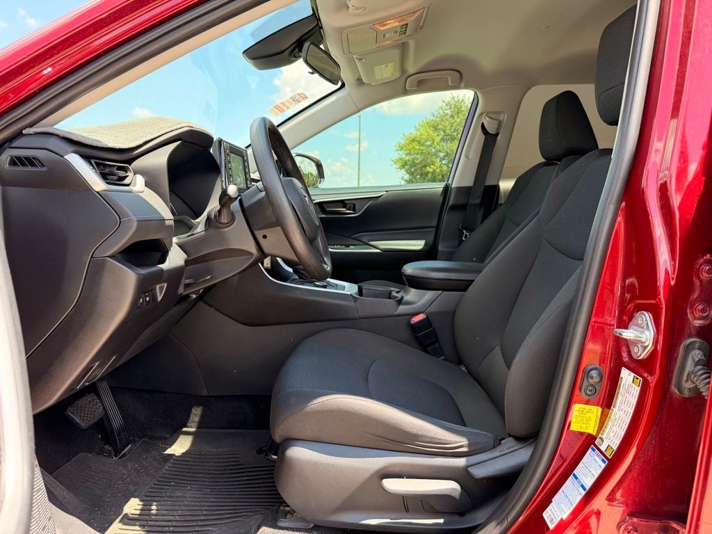2021 Toyota RAV4 Hybrid LE