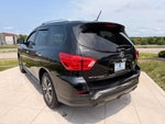 2017 Nissan Pathfinder SV