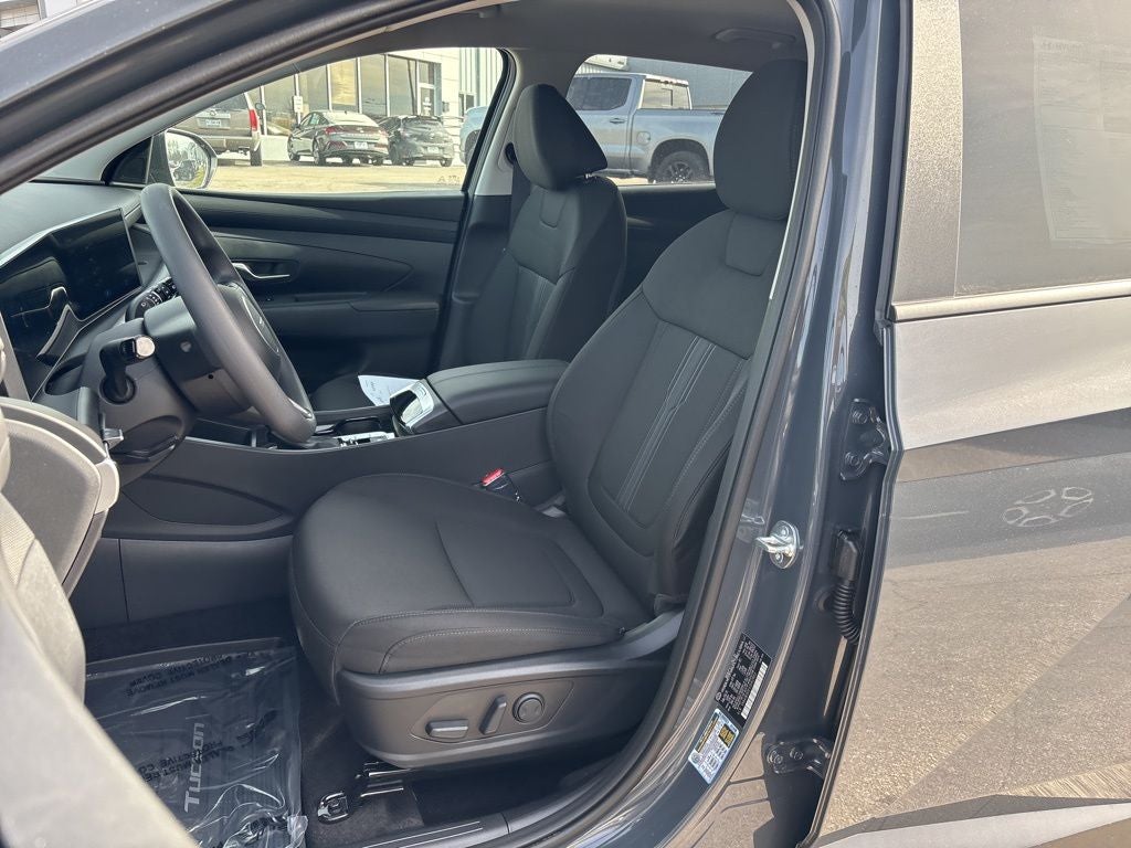 2025 Hyundai TUCSON SEL