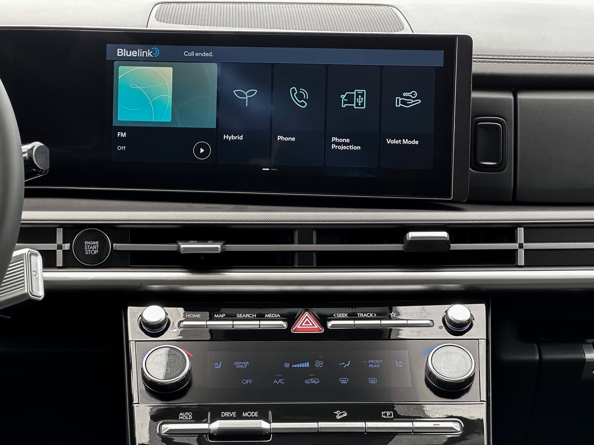 2025 Hyundai SANTA FE HYBRID SEL