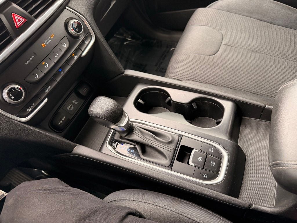 2019 Hyundai SANTA FE SE