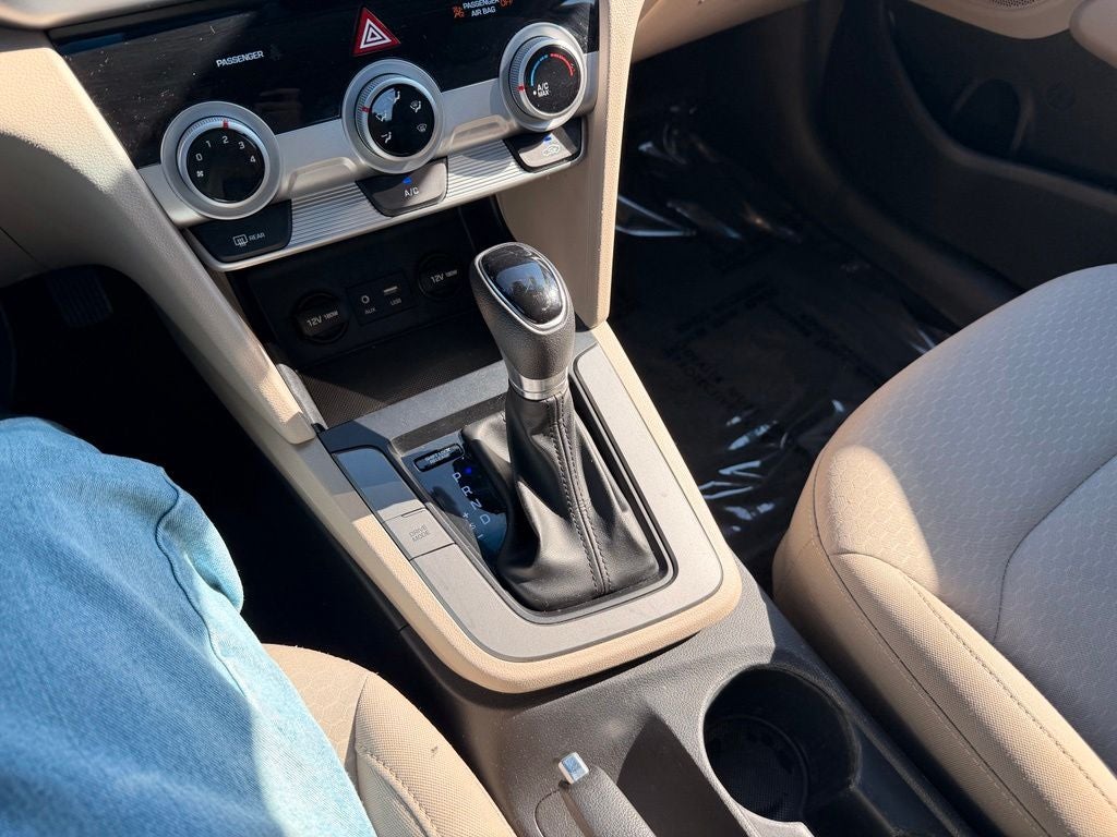 2019 Hyundai ELANTRA SEL