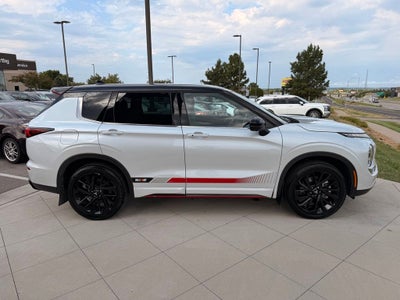 2023 Mitsubishi Outlander SE
