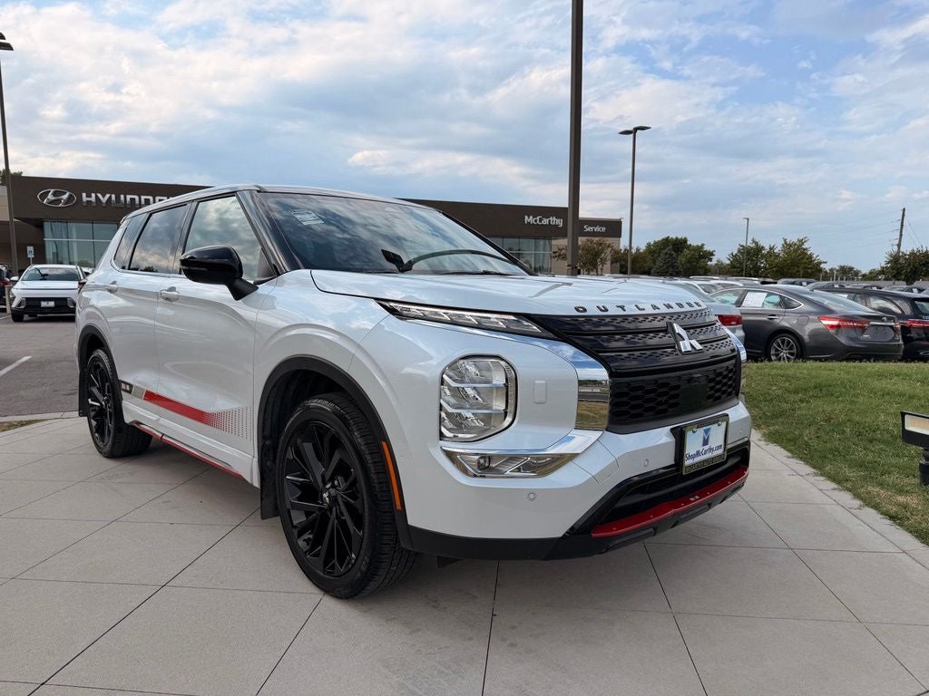 2023 Mitsubishi Outlander SE