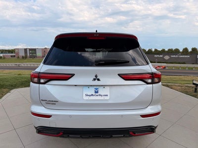 2023 Mitsubishi Outlander SE