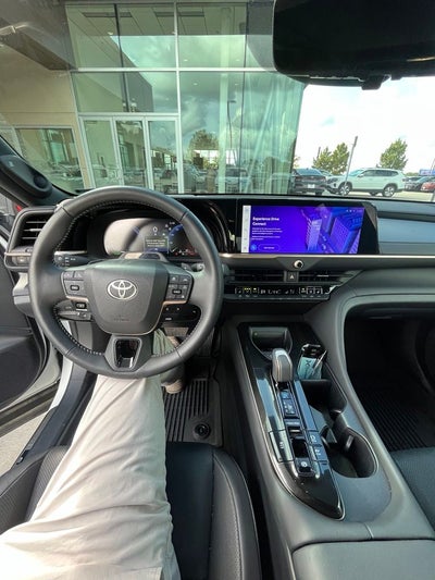 2025 Toyota Crown Signia Limited