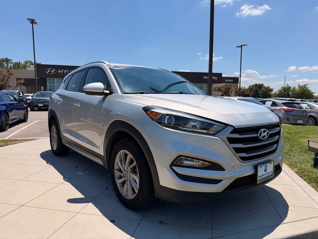 2017 Hyundai TUCSON SE Popular Equipment Package