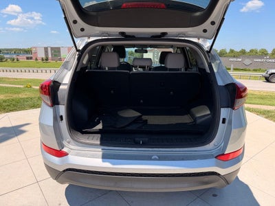 2017 Hyundai TUCSON SE Popular Equipment Package