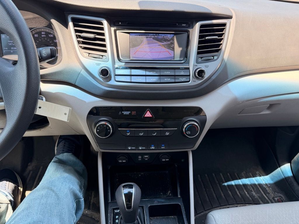2017 Hyundai TUCSON SE Popular Equipment Package