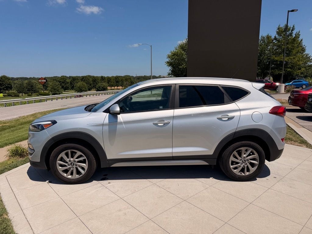 2017 Hyundai TUCSON SE Popular Equipment Package