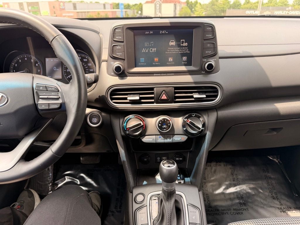 2021 Hyundai KONA SEL