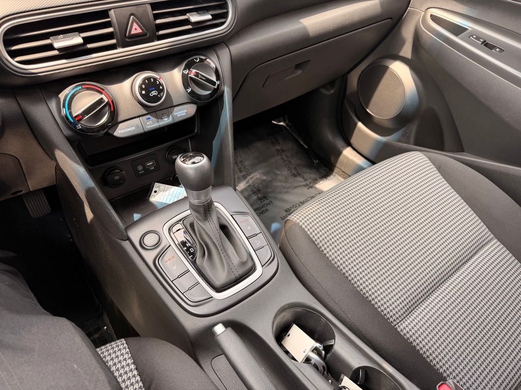 2021 Hyundai KONA SEL