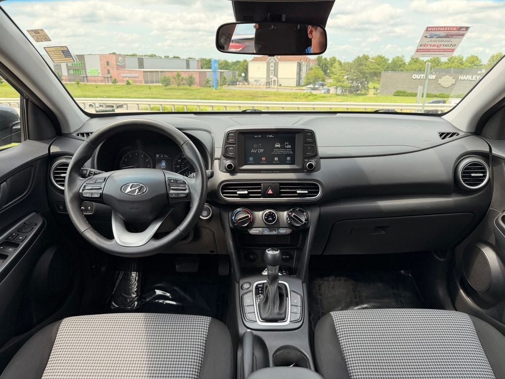 2021 Hyundai KONA SEL