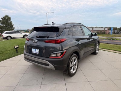 2022 Hyundai KONA SEL