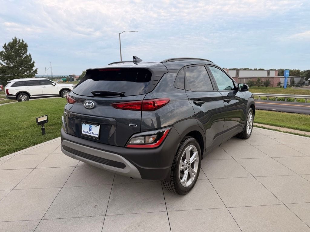 2022 Hyundai KONA SEL