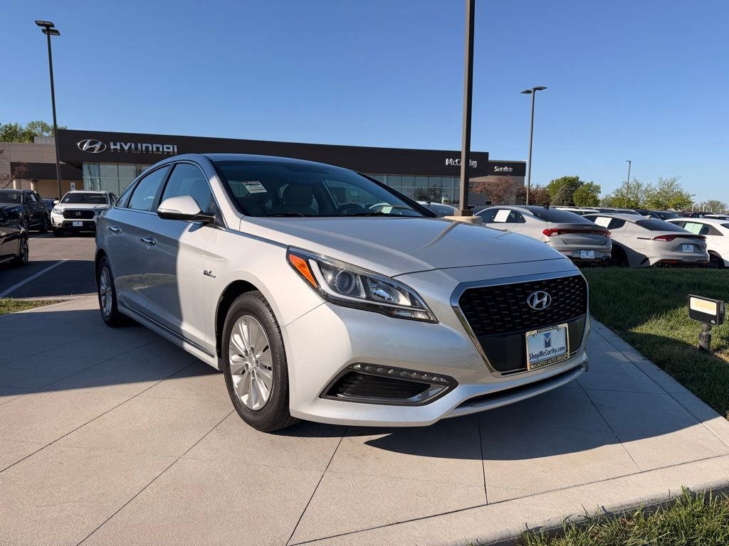 2017 Hyundai SONATA HYBRID SE