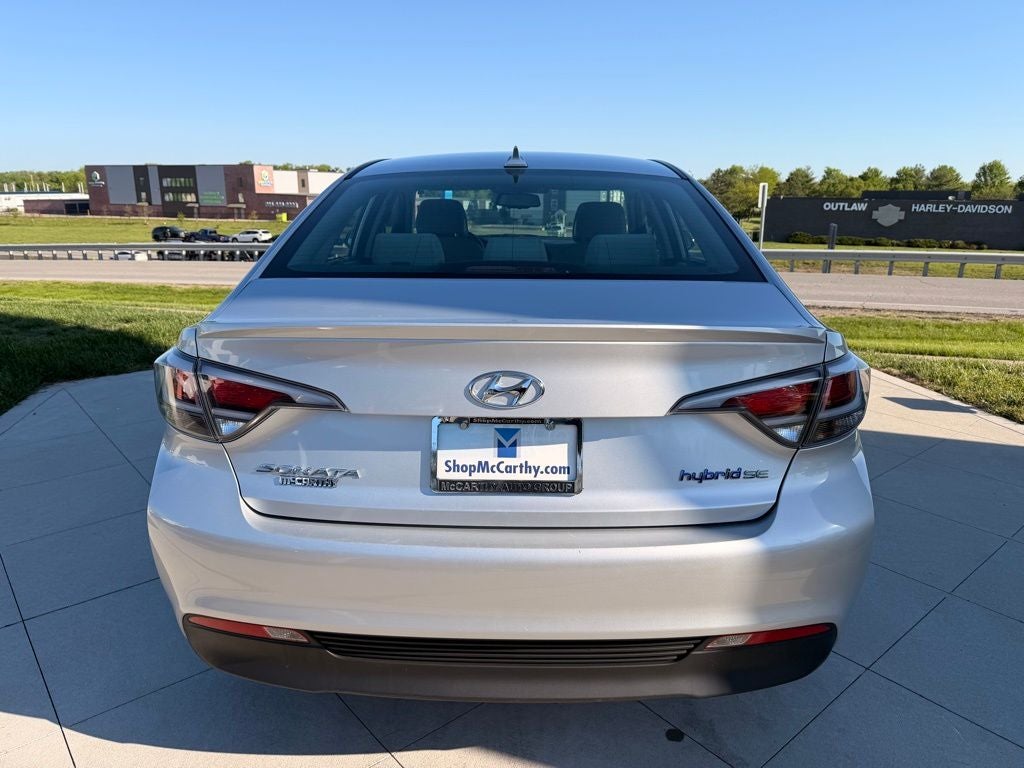 2017 Hyundai SONATA HYBRID SE