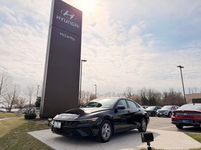 2025 Hyundai ELANTRA SE