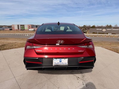 2025 Hyundai ELANTRA Limited