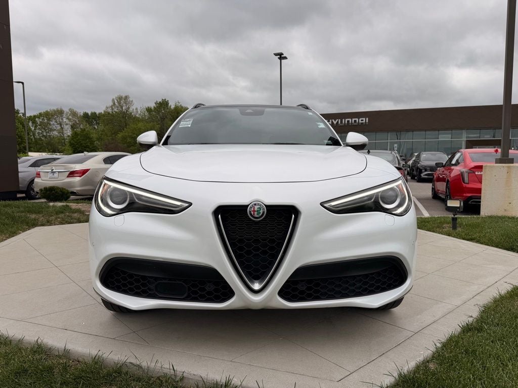2022 Alfa Romeo Stelvio Ti