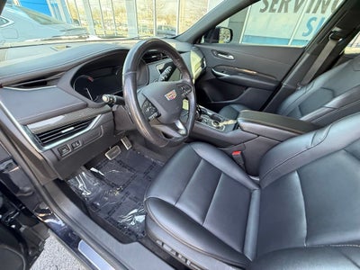 2022 Cadillac XT4 Sport