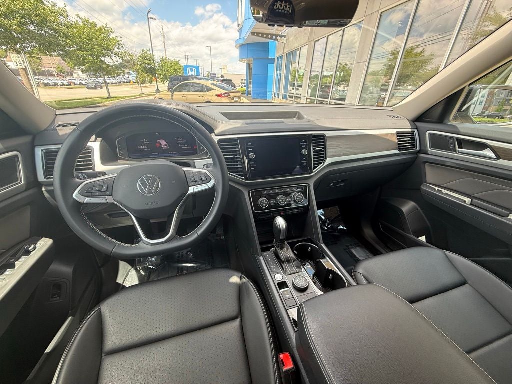 2023 Volkswagen Atlas 2.0T SE w/Technology