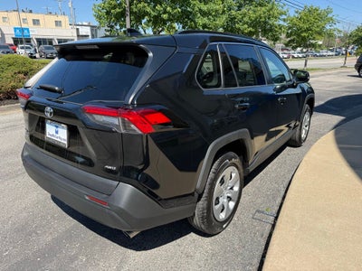 2020 Toyota RAV4 LE