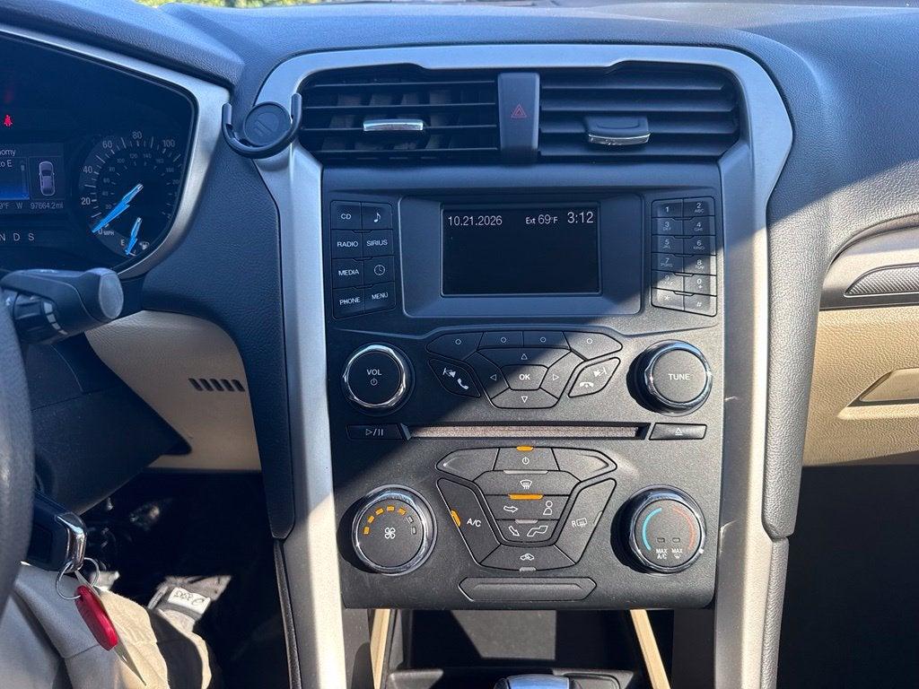 2013 Ford Fusion SE