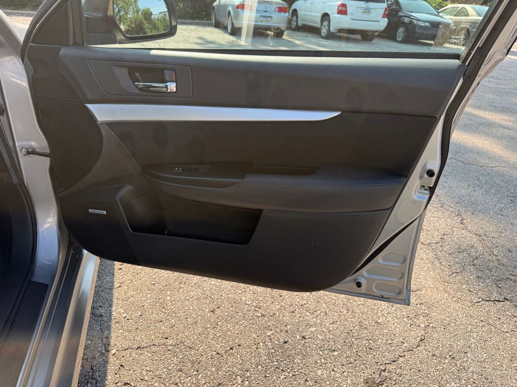2011 Subaru Legacy 2.5i Premium