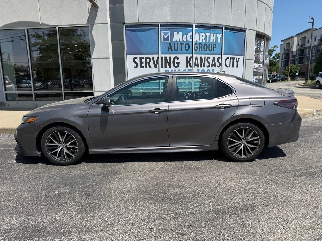 2021 Toyota Camry SE
