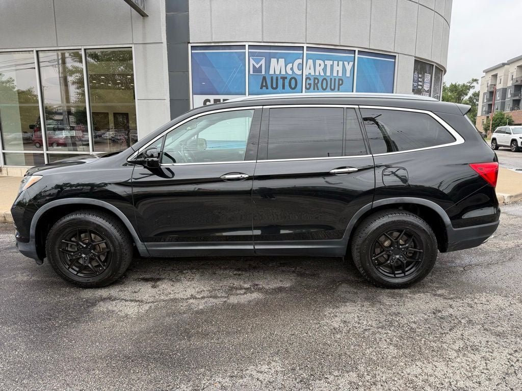 Used 2016 Honda Pilot Elite with VIN 5FNYF6H00GB103262 for sale in Kansas City