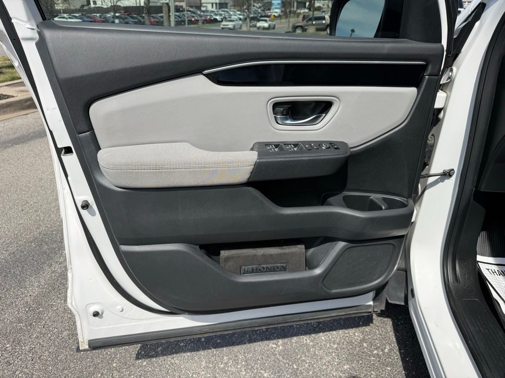 2023 Honda Pilot LX