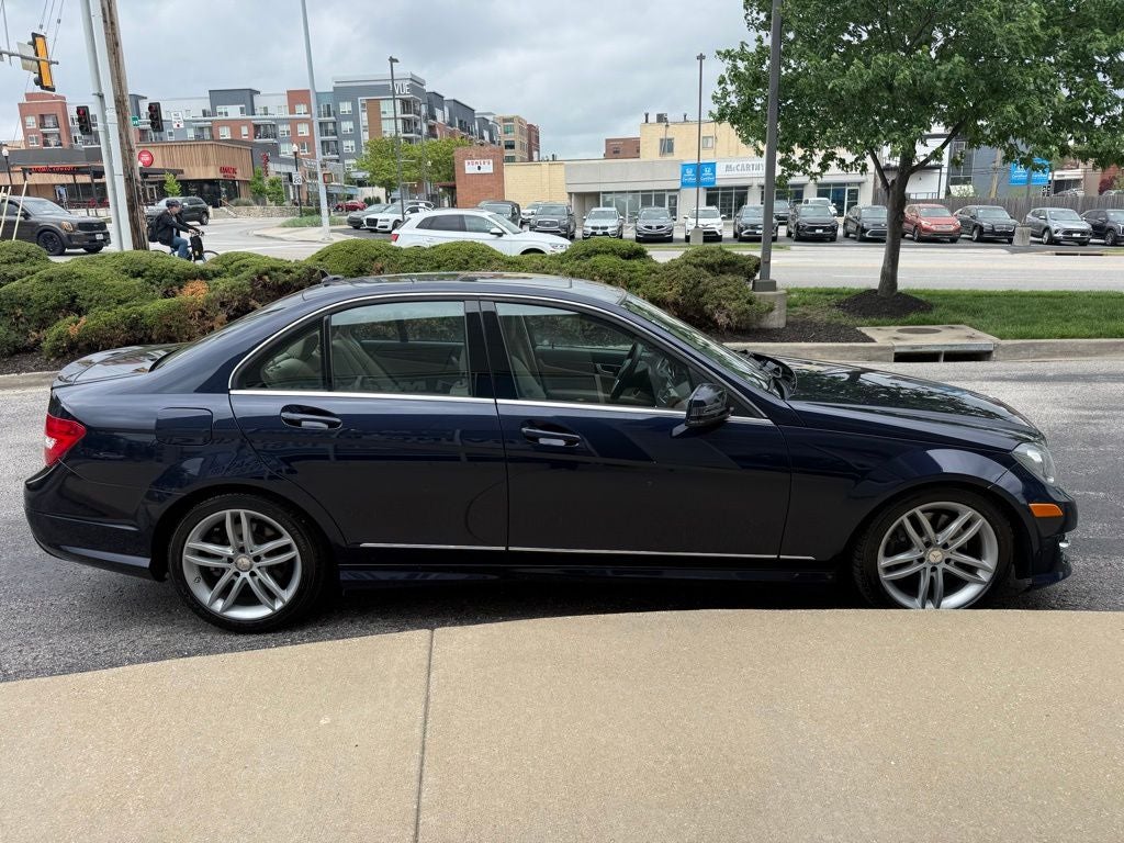 2013 Mercedes-Benz C-Class C 300 Luxury 4MATIC®