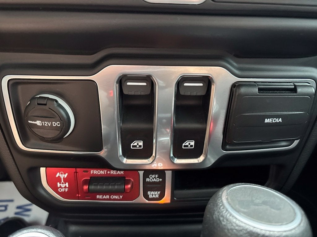 2023 Jeep Wrangler 2-Door Rubicon 4x4