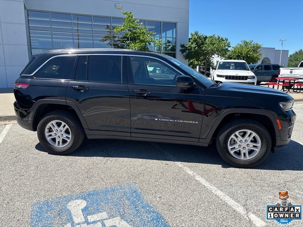 2023 Jeep Grand Cherokee Laredo 4x4