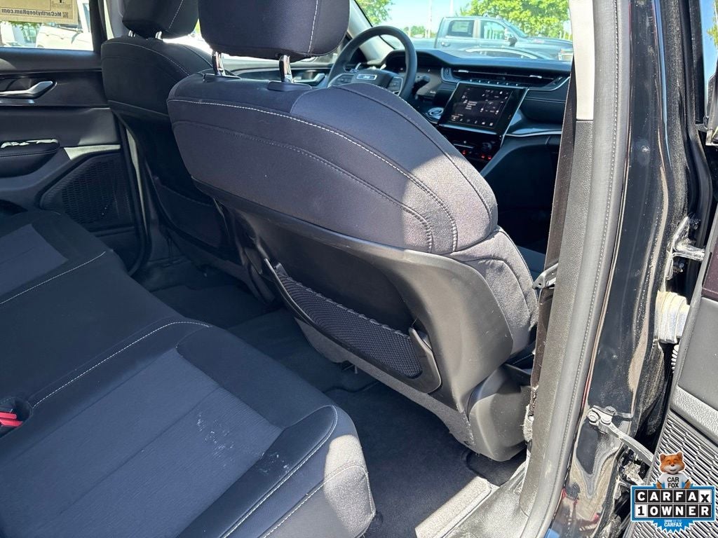 2023 Jeep Grand Cherokee Laredo 4x4