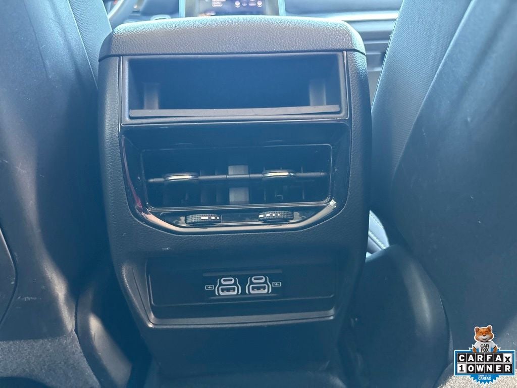 2023 Jeep Grand Cherokee Laredo 4x4