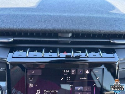 2023 Jeep Grand Cherokee Laredo 4x4
