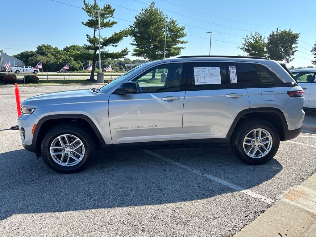 2024 Jeep Grand Cherokee Laredo X 4x4