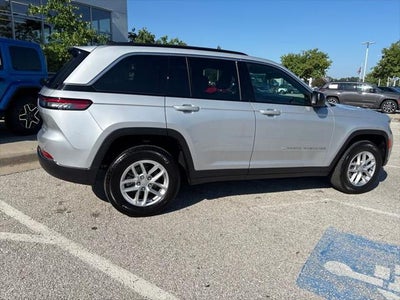 2024 Jeep Grand Cherokee Laredo X 4x4