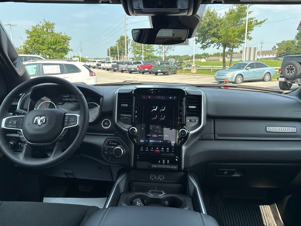 2025 RAM 1500 Big Horn Crew Cab 4x4 5'7' Box
