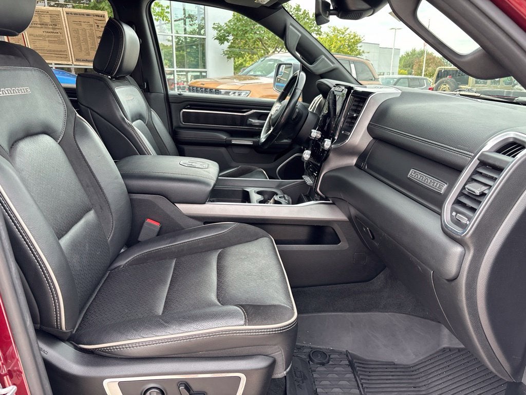 2021 RAM 1500 Laramie Crew Cab 4x4 5'7' Box