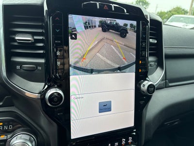 2023 RAM 1500 Laramie Crew Cab 4x4 5'7' Box