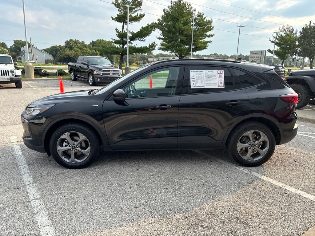2025 Ford Escape ST-Line Select