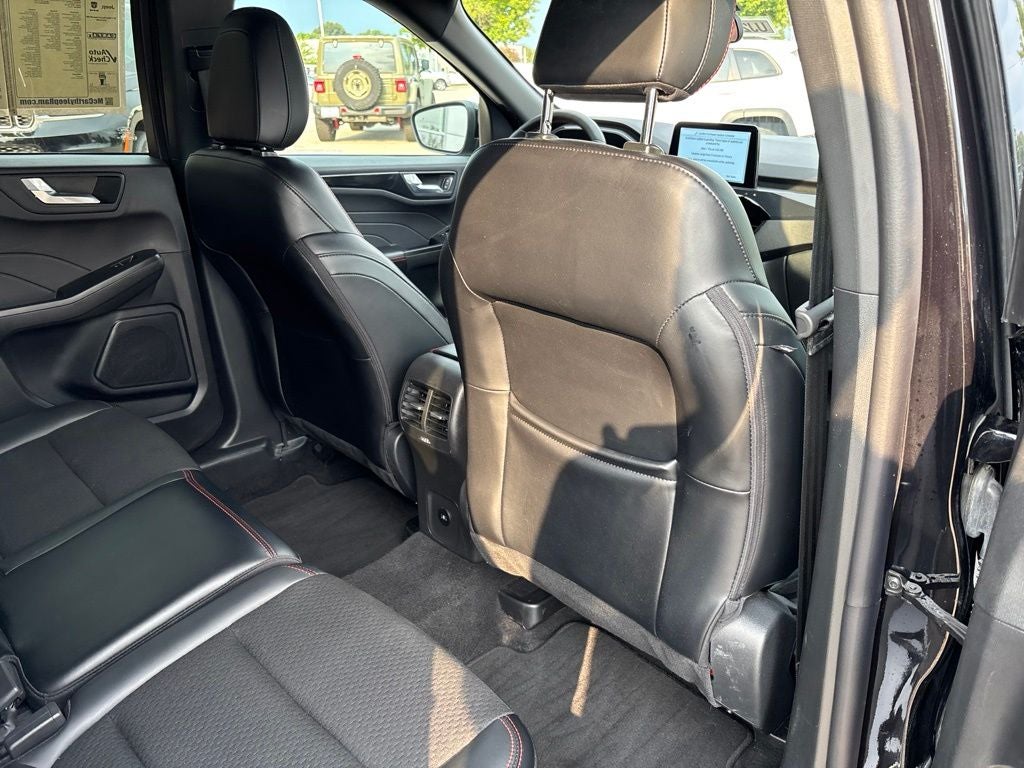 2025 Ford Escape ST-Line Select
