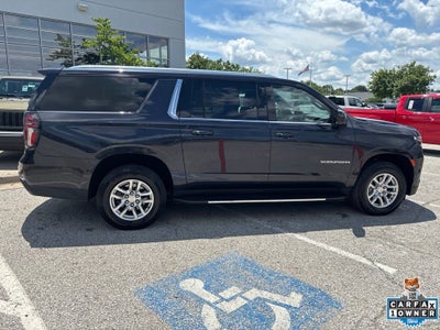 2024 Chevrolet Suburban 4WD LT