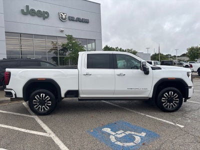 2024 GMC Sierra 3500HD 4WD Crew Cab Standard Bed Denali Ultimate