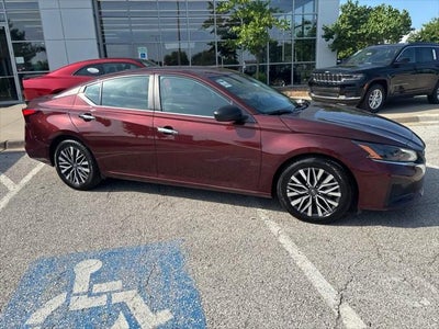 2025 Nissan Altima SV FWD